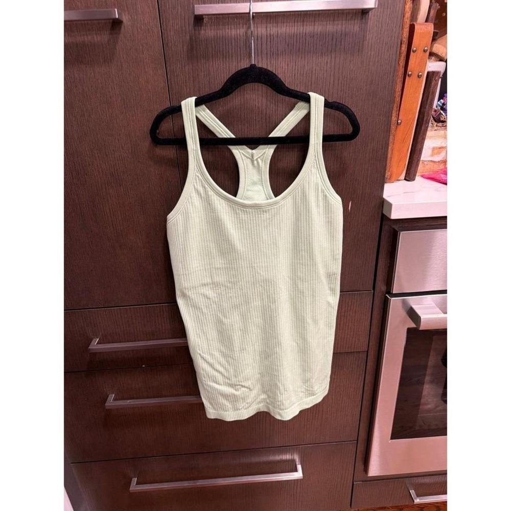 Lululemon Ebb to‎ Street Tank Top mint green women's 8
